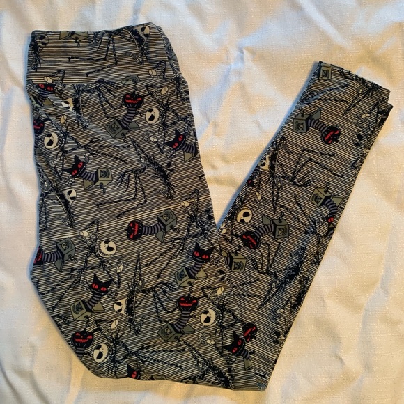 Lularoe Disney’s Nightmare Before Christmas Leggings - Picture 1 of 4